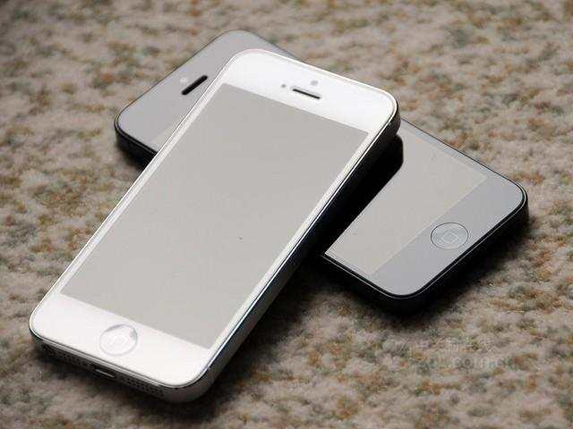 苹果手机屏幕花屏竖条苹果手机屏幕彩色竖条-第1张图片-平心在线