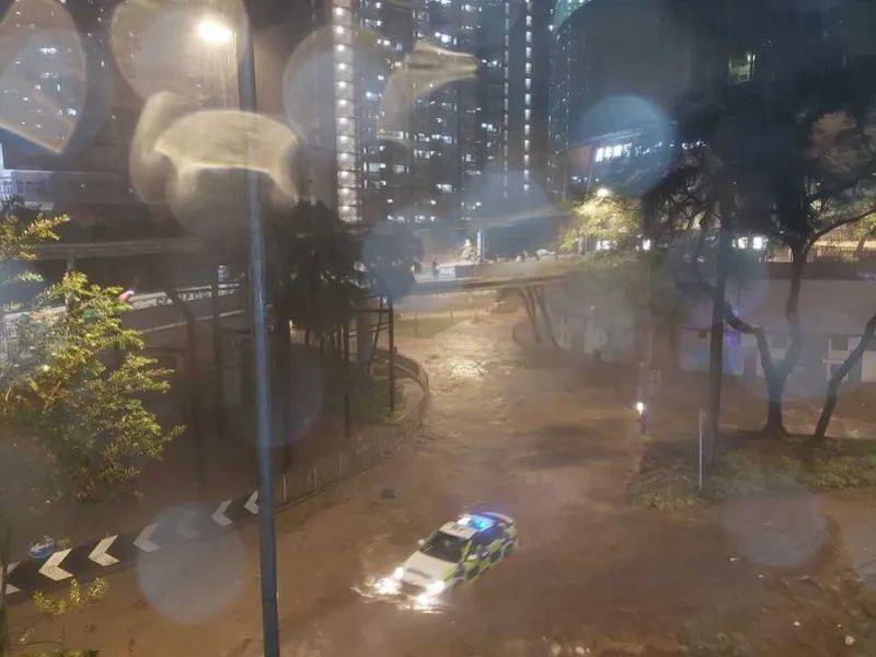 分期买苹果手机:2人死亡1人失踪！香港：水浸与深圳排洪无关